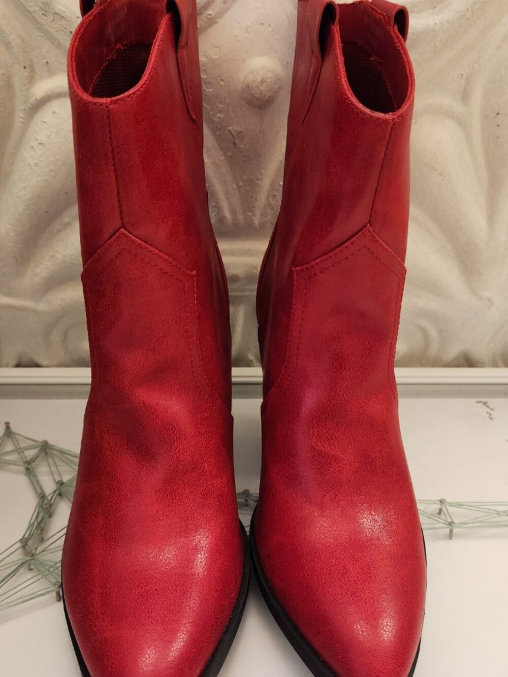 DV by Dolce Vita Red "Nazareth" Western Booties. NIB. Size 7.5 - Picture 4 of 12